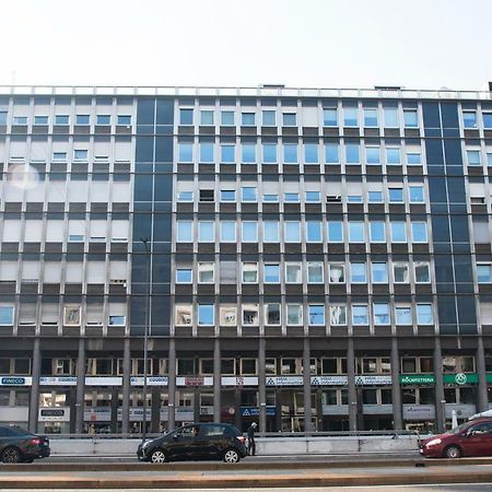Youhosty - Pisani Big 13 Milan Bagian luar foto